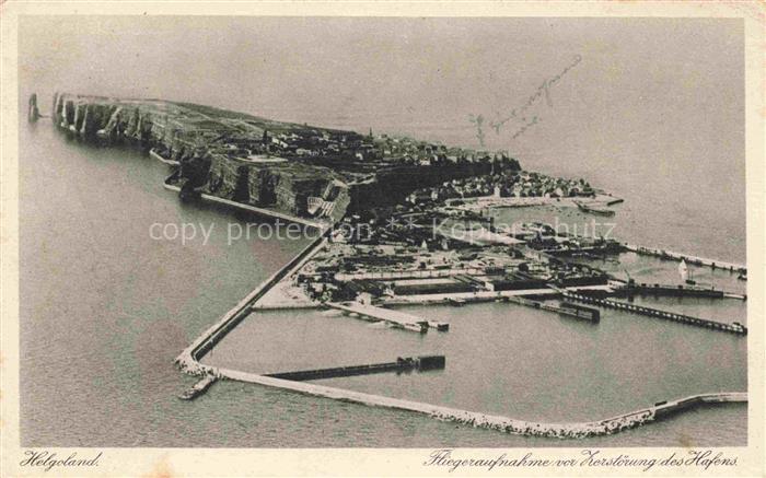 HELGOLAND Insel Schleswig-Holstein Fliegeraufnahme vor Zerstoerung des Hafens