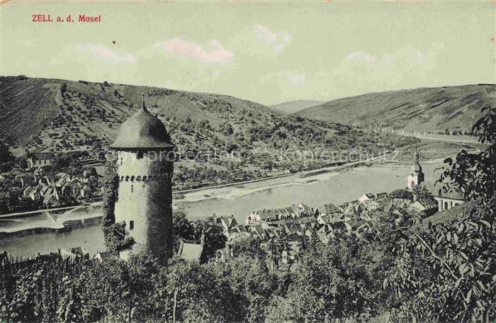 Zell Mosel Rheinland-Pfalz Alter Wachturm Kurfuerstl Schoss Rathaus