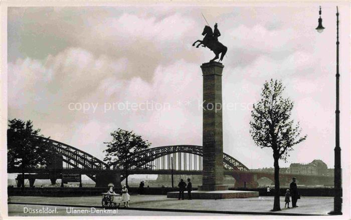 DuessELDORF  CITY Ulanen Denkmal