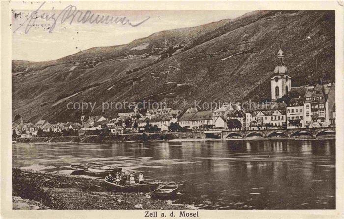 Zell Mosel Rheinland-Pfalz Moselpartie mit Kirche