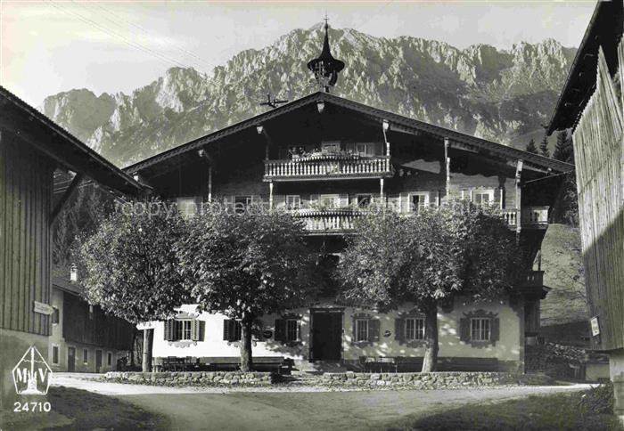 Scheffau Wilden Kaiser Tirol AT Gasthaus Maikircher mit Scheffauer