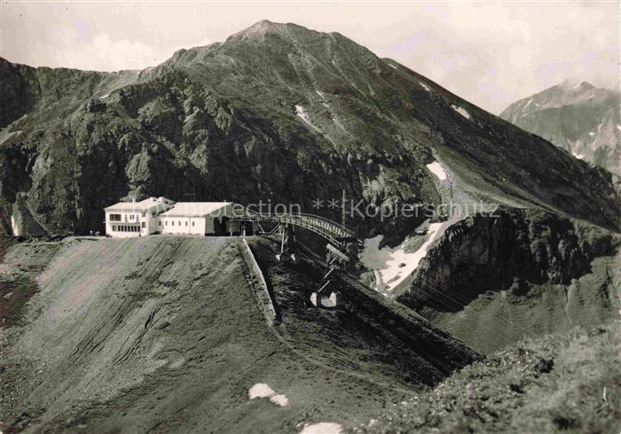 Kleinwalsertal Vorarlberg AT Kanzelwandbahn Bergstation und Hammerspitze Flieger