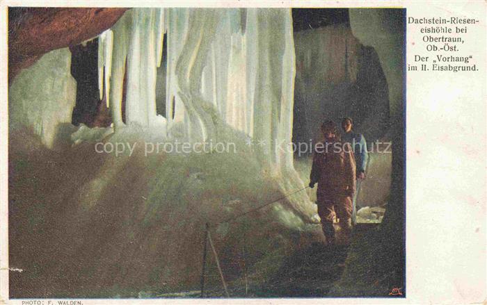 Obertraun Traunviertel Oberoesterreich AT Dachstein Rieseneishoehle Der Vorhang