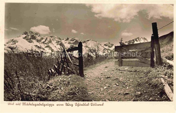 OBERSTDORF Bayern Blick auf Maedelegabelgruppe vom Weg Schoenblick Soellereck