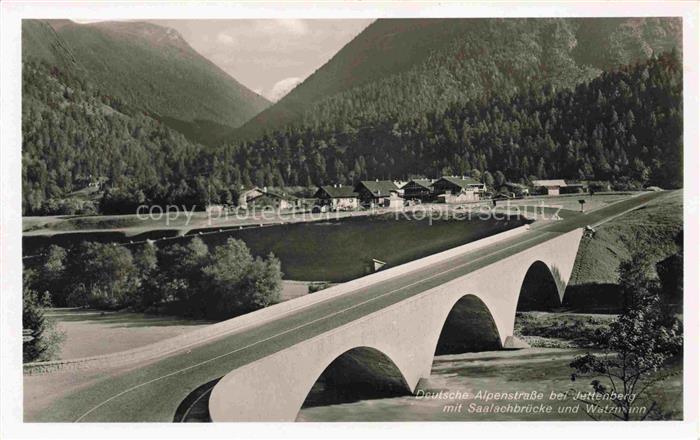 Jettenburg Deutsche Alpenstrasse mit Saalachbruecke und Watzmann