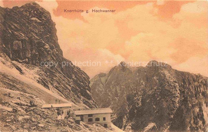 Knorrhuette 2051m Zugspitzplatt Garmisch-Partenkirchen Bayern mit Hochwanner