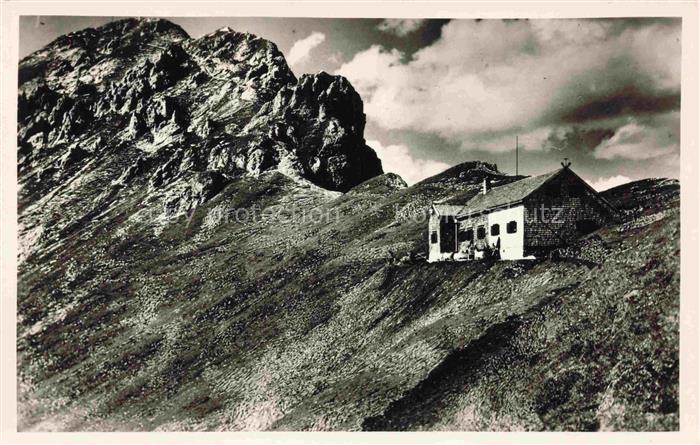 Noerdlingerhuette 2242m Reiterspitze Karwendel Zirl Tirol AT Panorama