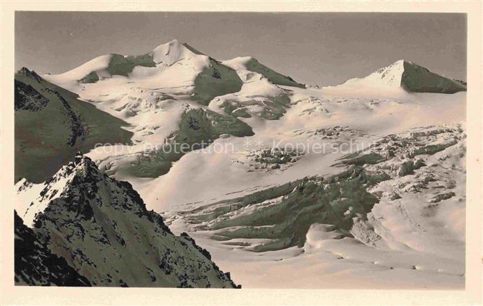 Wildspitze 3774m St Leonhard Pitztal oetztaler Alpen AT mit Taschachgletscher