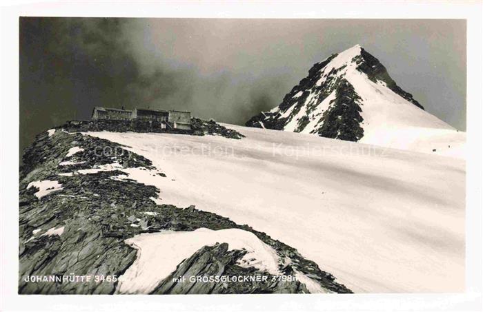 Johannhuette 3465m Grossglockner 3798m Kaernten AT Panorama