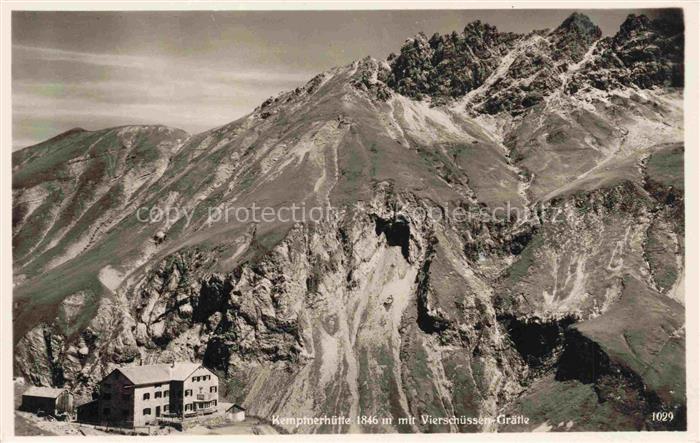 Kemptnerhuette 1845m Heilbronnerweg Bayern mit Vierschuessen Graetle