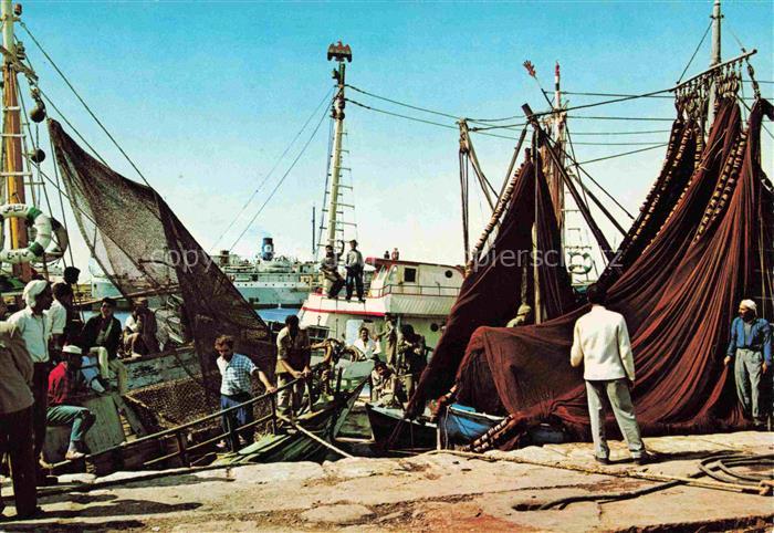 SUEZ Canal de Egypt Work in the Harbour