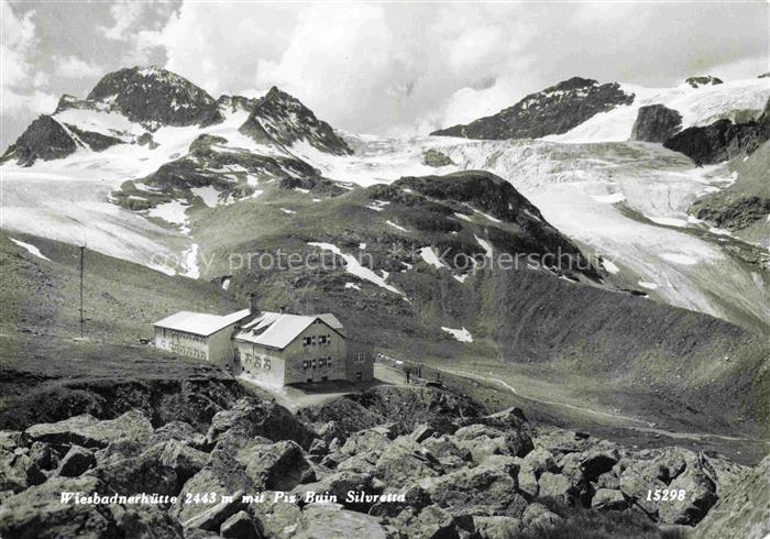 Wiesbadener Huette 3316m Wiesbadnerhuette Montafon AT mit Piz Buin Silvretta