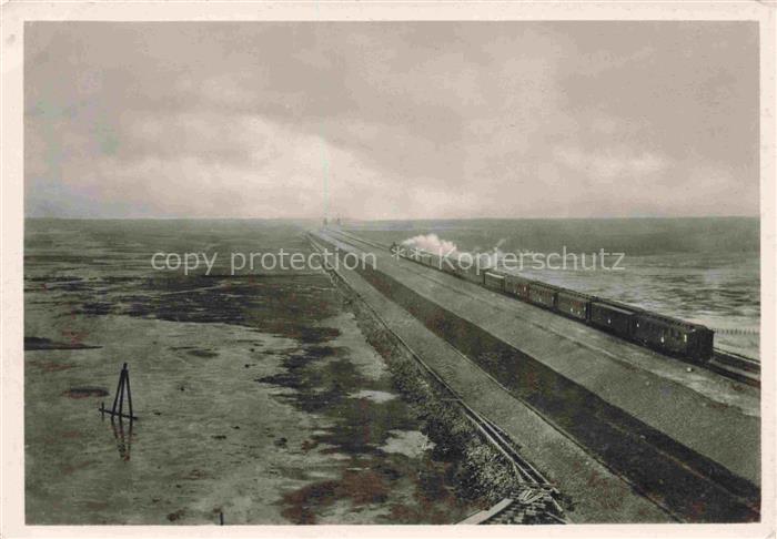 SYLT Insel Schleswig-Holstein D-Zug ueber den Hindenburgdamm