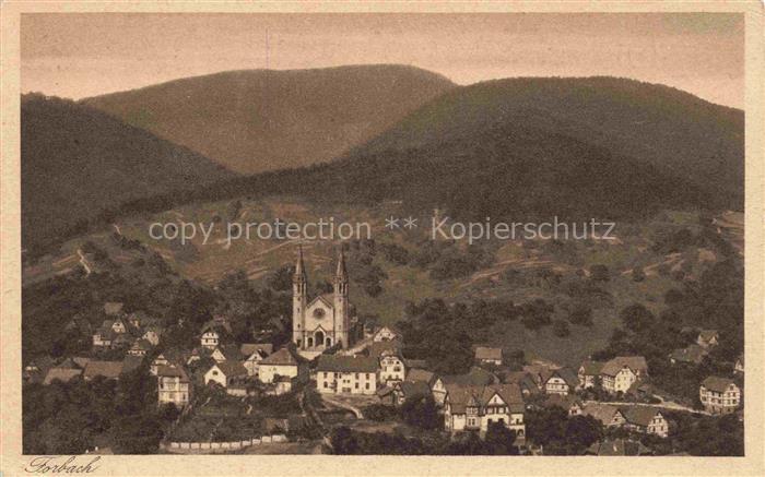 Forbach Baden BW Stadtpanorama Kirche Huegel Schwarzwald Haeuser Tal Bergkuppe n