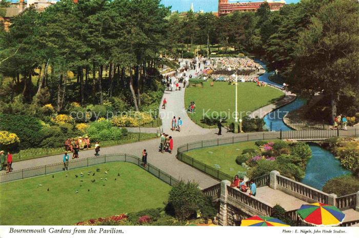 BOURNEMOUTH UK Gardens Pavilion Park Fluss Besucher Vogelperspektive Baeume Farb