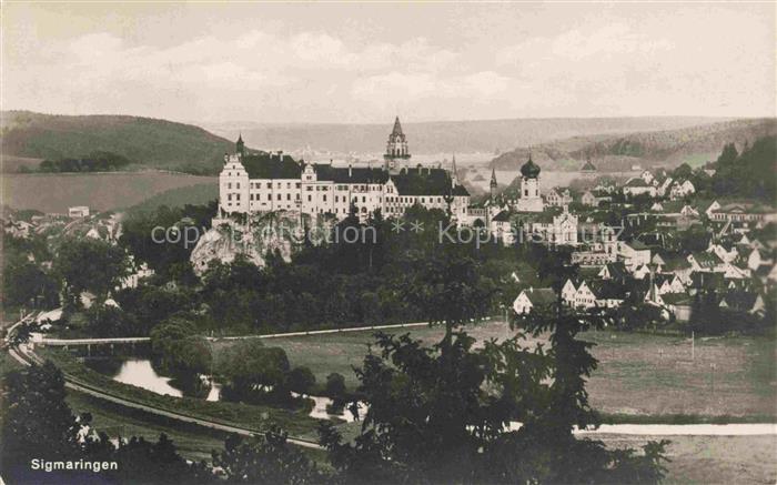 Sigmaringen Donau BW Schloss-Sigmaringen Donau Felsen Altstadt Kirche Bruecke Ha