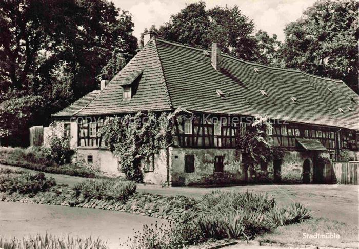 Meuselwitz Thueringen Stadtmuehle Fachwerkhaus Muehlengebaeude Bach Baeume Efeu