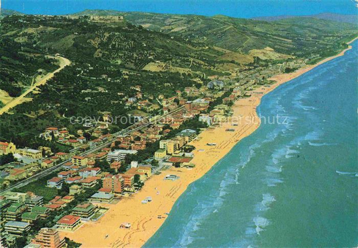 Silvi Marina Teramo Abruzzo IT Sandstrand Adriakueste Feriensiedlung Luftbild Hu