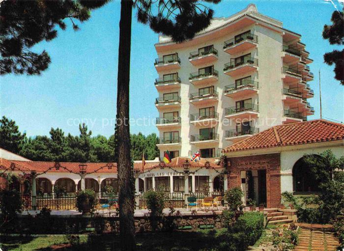 MARBELLA  Malaga Andalucia ES Hotel-Las-Chapas Hotelhochhaus Balkonanlage Flagge