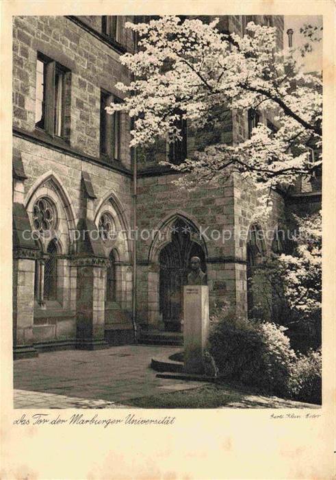 Neustadt Marburg Hessen Marburger-Universitaet Gotisches-Tor Innenhof Buestenden