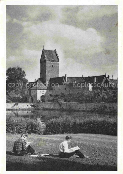 DINKELSBueHL Stadtturm Stadtmauer Weiher Wiese Jungen Mittelalterstadt Fachwerkh