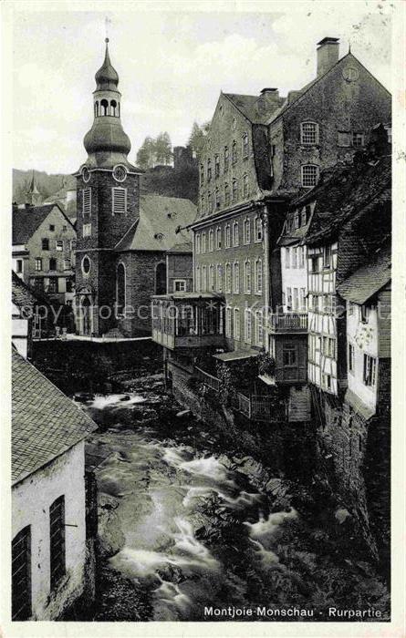 Montjoie Monschau NRW Haeuserpartie an der Rur