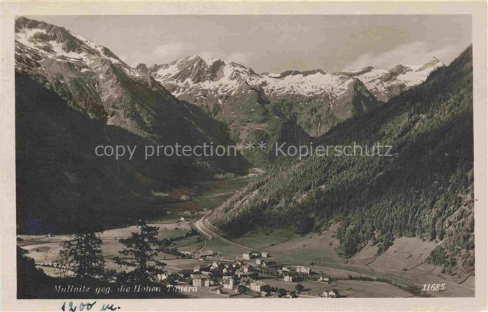 Mallnitz Tauernbahn Kaernten AT Panorama Blick gegen die Hohen Tauern