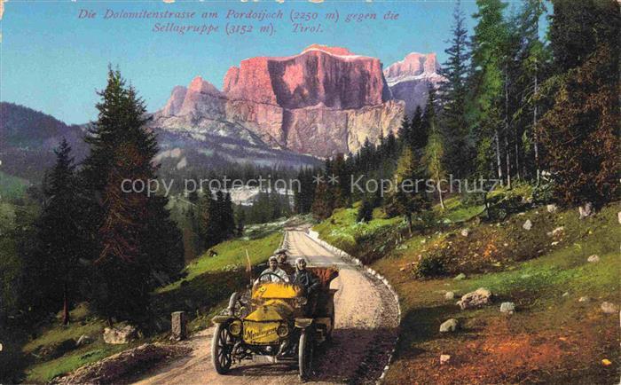 Pordoi Passo Pordoipass 2239m Canazei Trento IT Dolomitenstrasse am Pordoijoch g