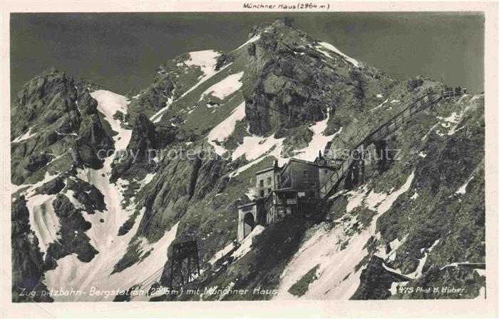 GARMISCH-PARTENKIRCHEN Bayern Zugspitzbahn Bergstation mit Muenchner Haus Serie