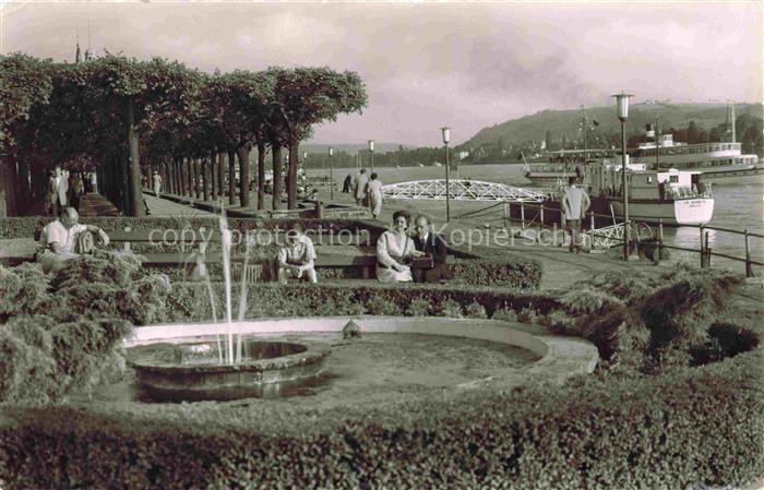 Koenigswinter Rhein Uferpromenade Brunnen
