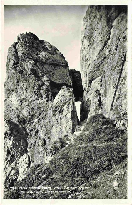 LIECHTENSTEIN FueRSTENTUM Drei Schwestern Weg An der Leiter