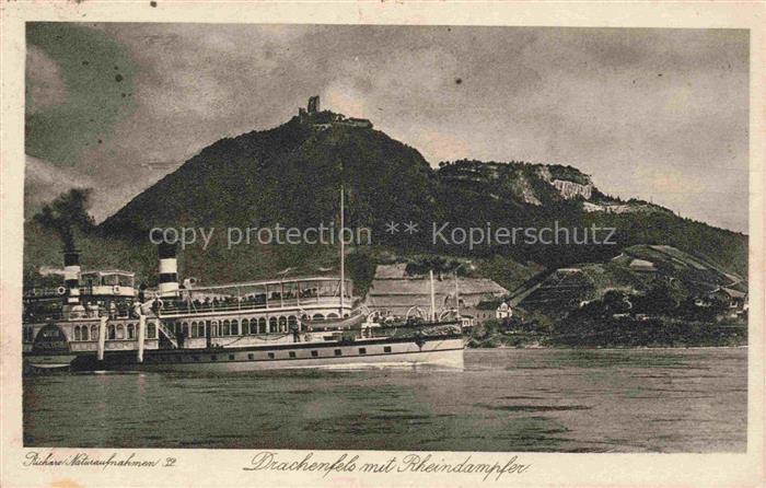 Koenigswinter Rhein Drachenfels mit Rheindampfer