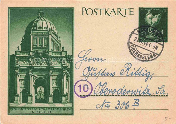 BERLIN  CITY Eingang zum Schlossmuseum