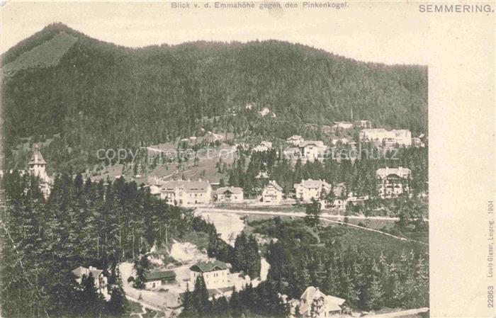 Semmering Niederoesterreich AT Blick von der Emmahoehe zum Pinkenkogel
