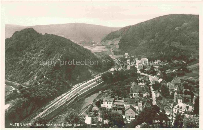 Altenahr Ahrweiler Rheinland-Pfalz Blick von der Ruine Aare