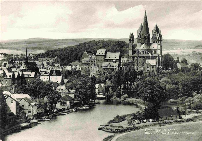 LIMBURG  Lahn Blick von der Autobahnbruecke mit Kirche