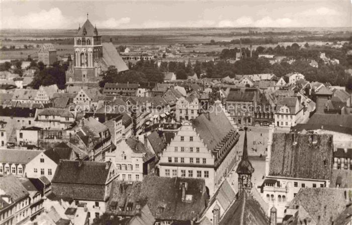 GREIFSWALD Mecklenburg-Vorpommern Stadtpanorama Blick auf die Kirche vom Turm de
