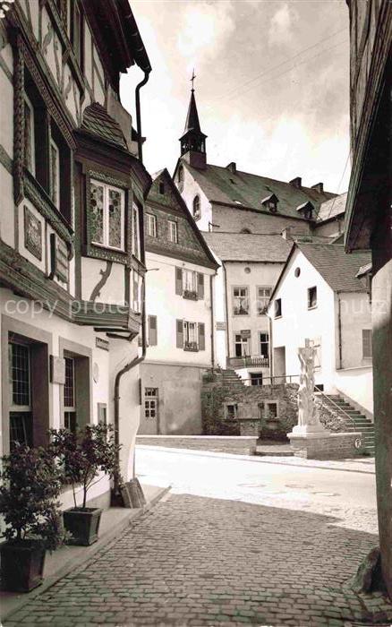 BERNKASTEL-KUES Berncastel Rheinland-Pfalz Motiv im Ortszentrum Brunnen