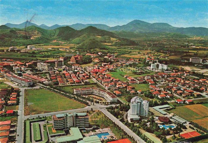 Montegrotto Terme Veneto IT Panorama con lo sfondo i Colli Euganei