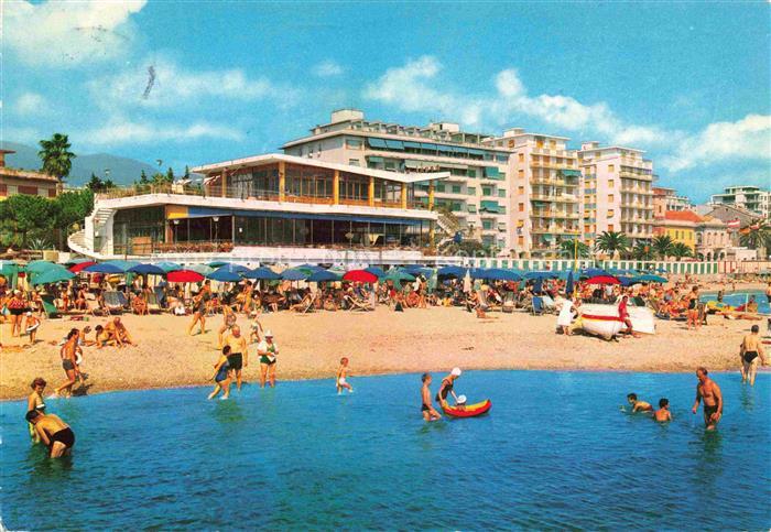 Loano Liguria IT Bagni Saitta spiaggia