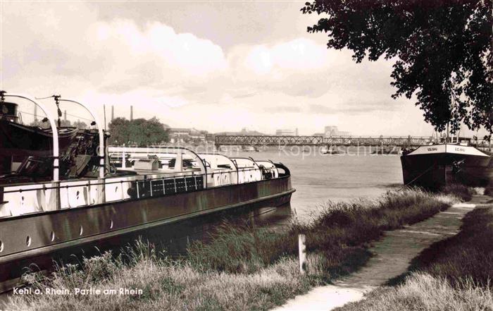 Kehl  Rhein Baden BW Partie am Rhein Binnenschiffahrt