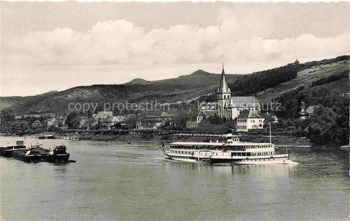 Unkel Rhein Panorama Blick ueber den Rhein Frachtkahn Faehre Kirche