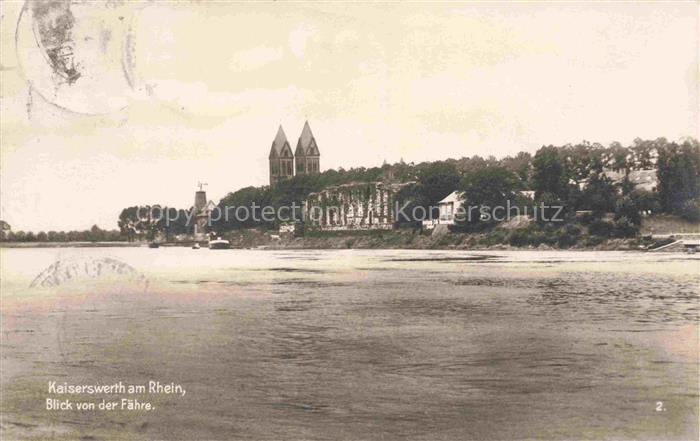 Kaiserswerth Rhein Blick von der Faehre