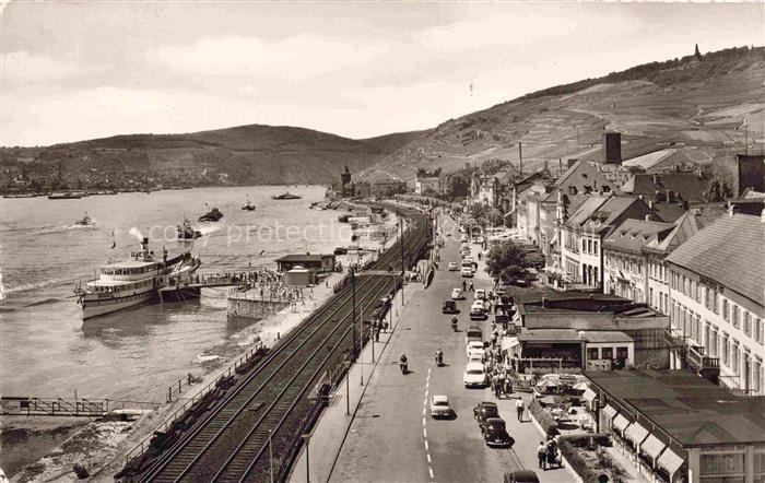 Dampfer Binnenschifffahrt Ruedesheim am Rhein Rheinstrasse
