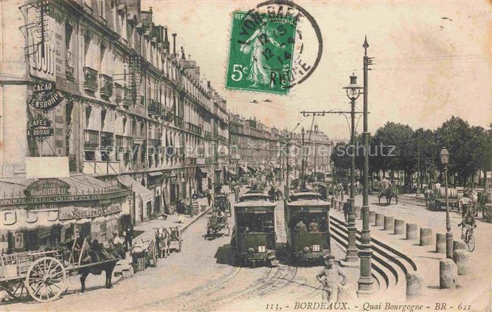 STRAssENBAHN Tramway-- Bordeaux Quai Bourgogne