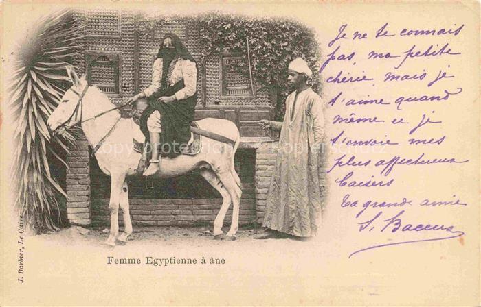 CAIRO  Kairo Caire Egypt Femme Egyptienne à âne