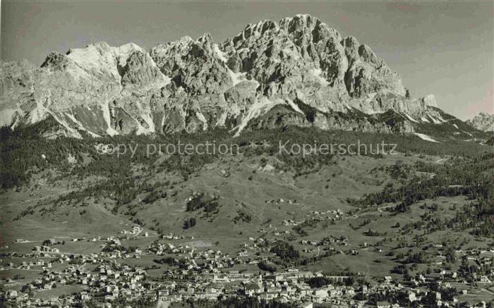 Cortina d Ampezzo Veneto IT Panorama verso il Cristallo