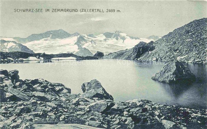 Kitzbuehel Tirol AT Schwarzsee im Zemmgrund Bergsee Alpenpanorama