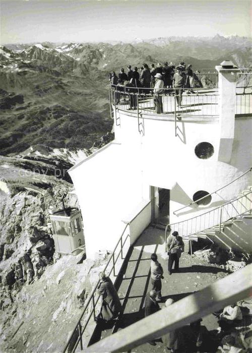 St Anton Arlberg Tirol AT Valluga-Bahn Hoechste Seilbahn oesterreichs Fernsicht