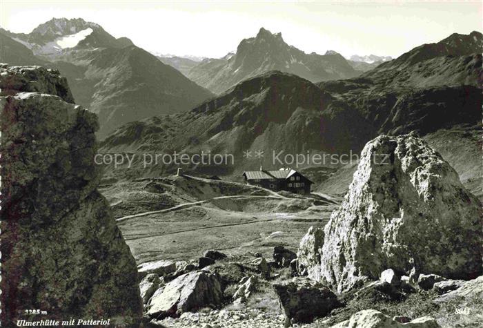 Ulmerhuette Ulmer-Huette 2280m Vorarlberg AT Berghaus Blick gegen Patteriol Gebi